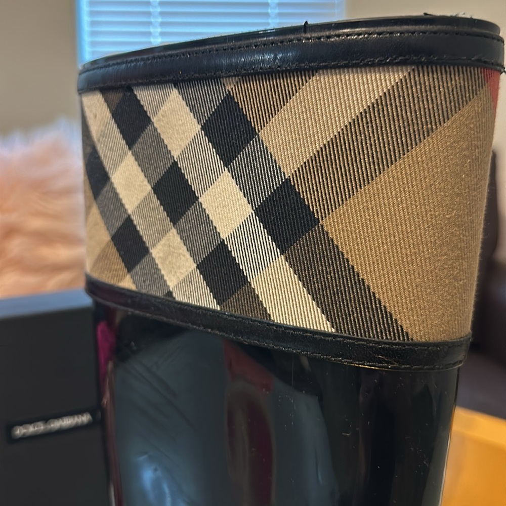 Used Burberry nova check size 9/39 rain boots⭐️ - Picture 13 of 15